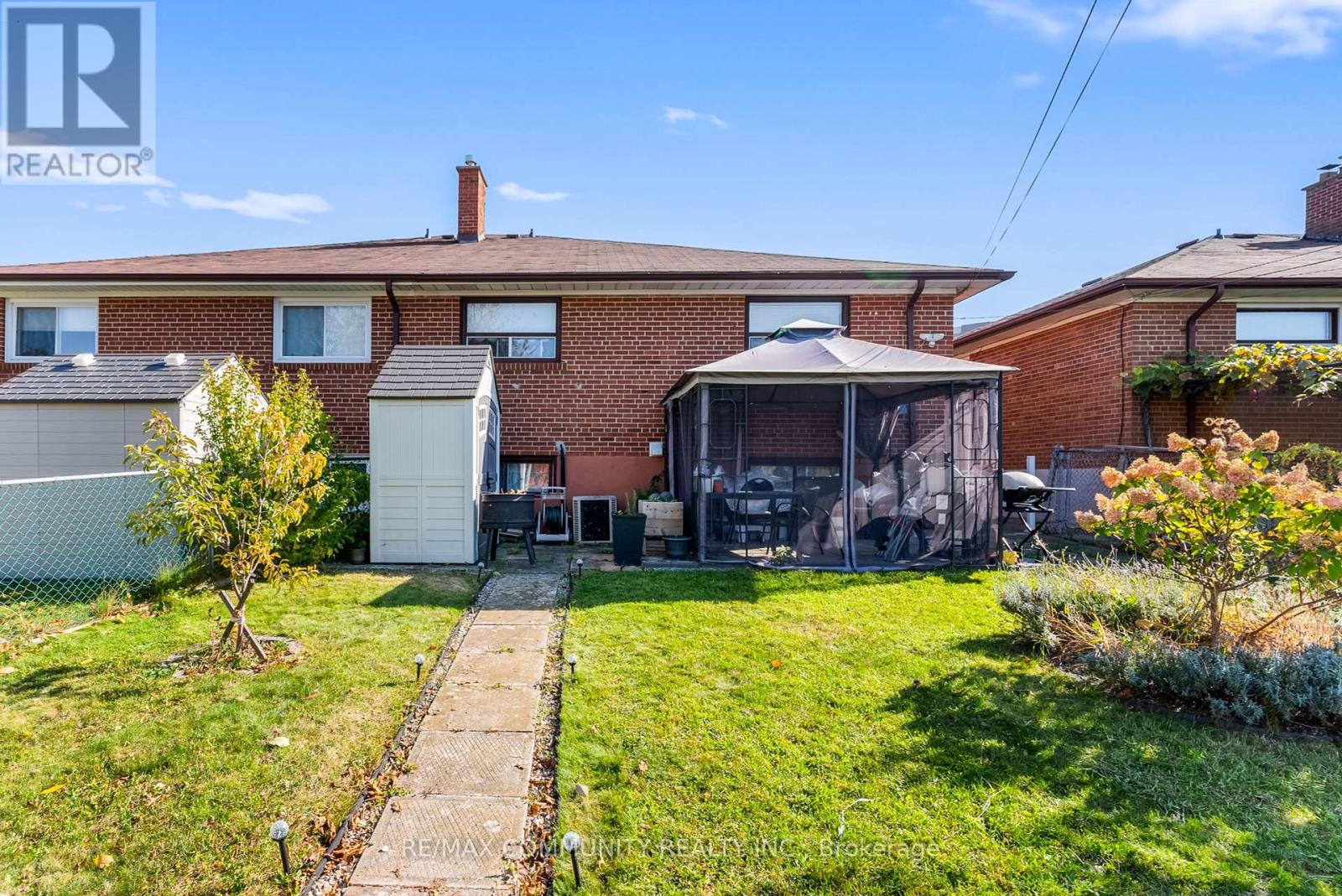 106 Victory Drive, Toronto, Ontario  M3M 2J8 - Photo 22 - W9512211