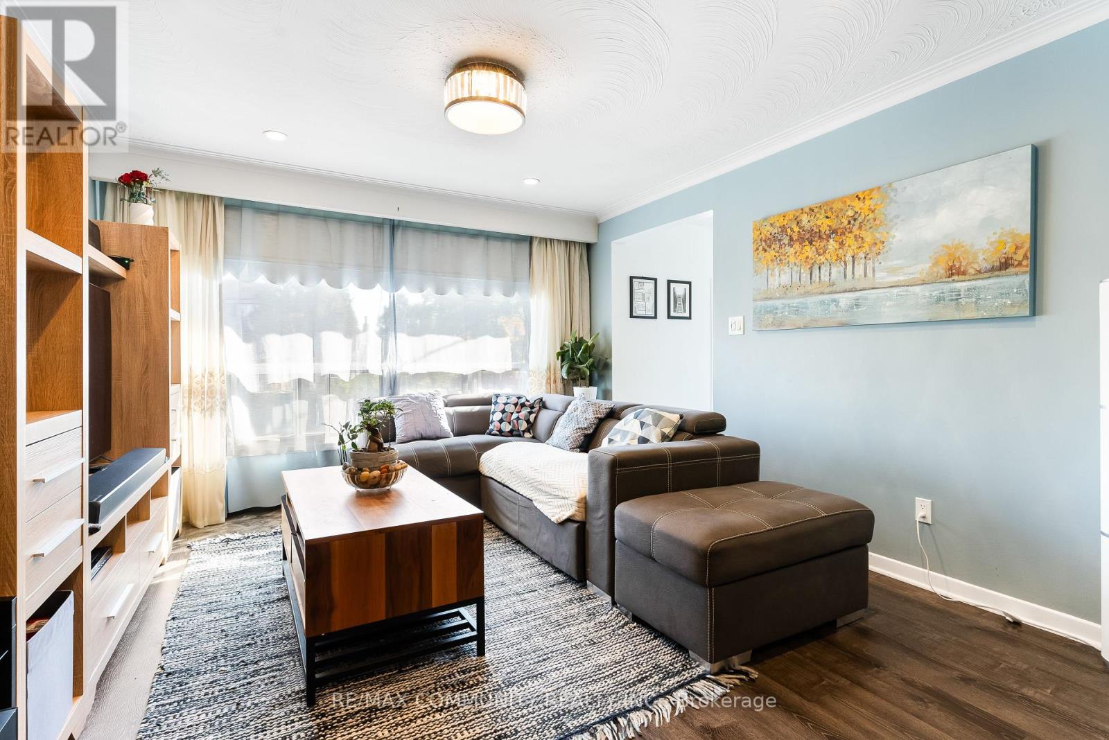 106 Victory Drive, Toronto, Ontario  M3M 2J8 - Photo 8 - W9512211