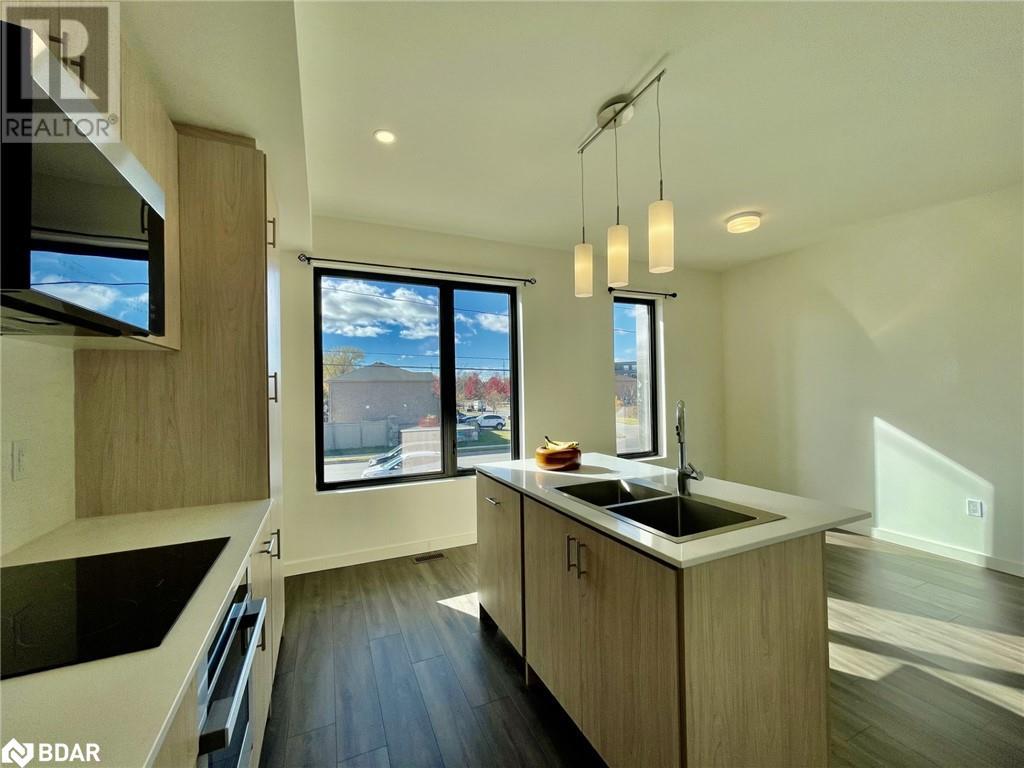 29 RAINWATER Lane, Barrie, Ontario