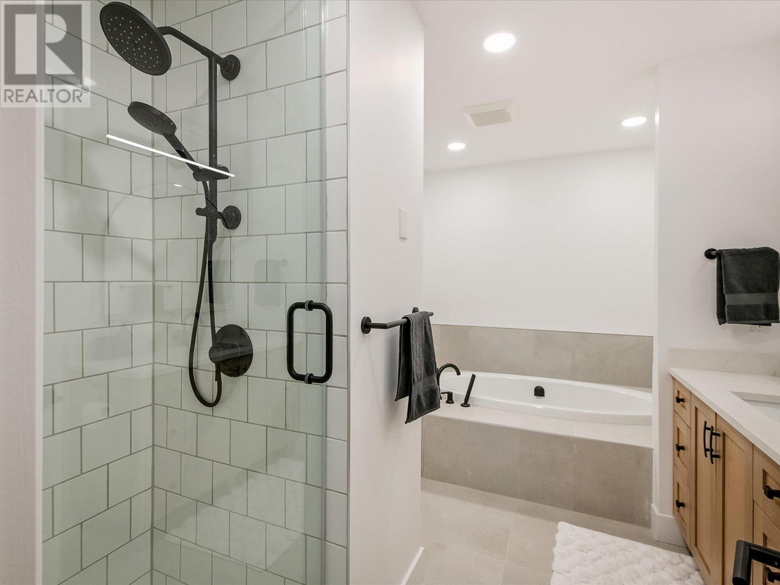 31 1200 ALTA LAKE ROAD