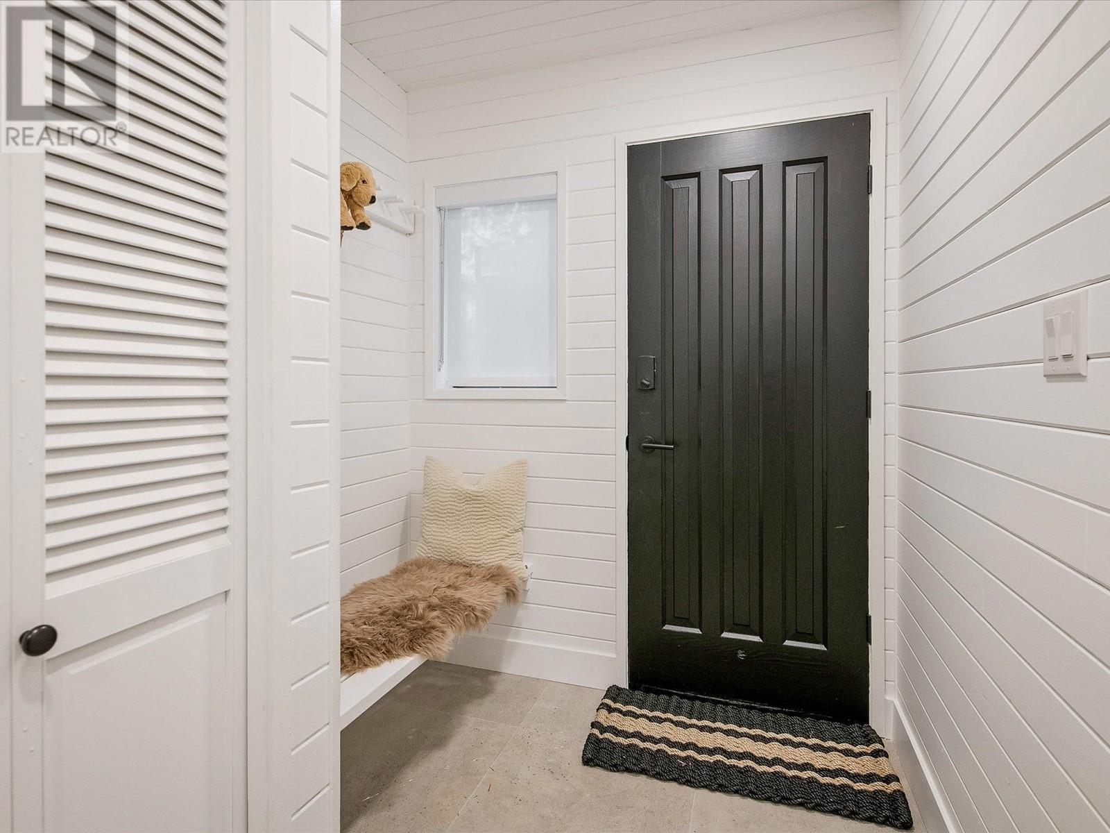 31 1200 ALTA LAKE ROAD