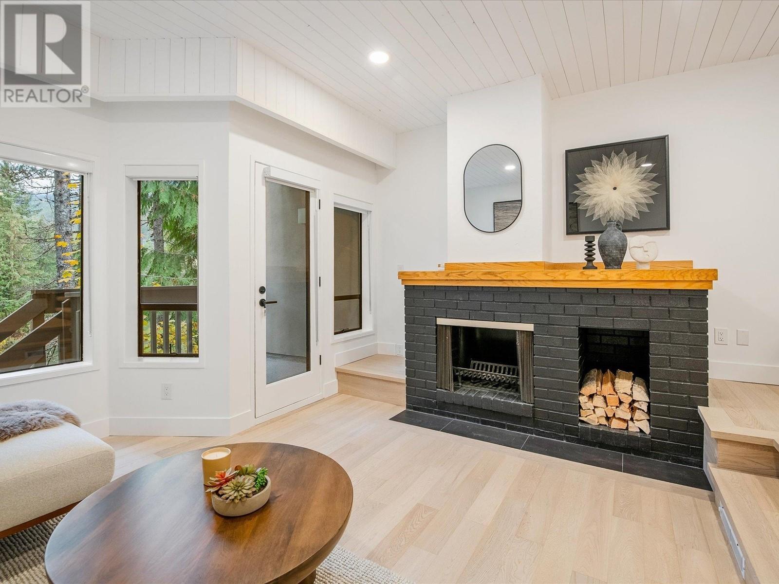 31 1200 ALTA LAKE ROAD