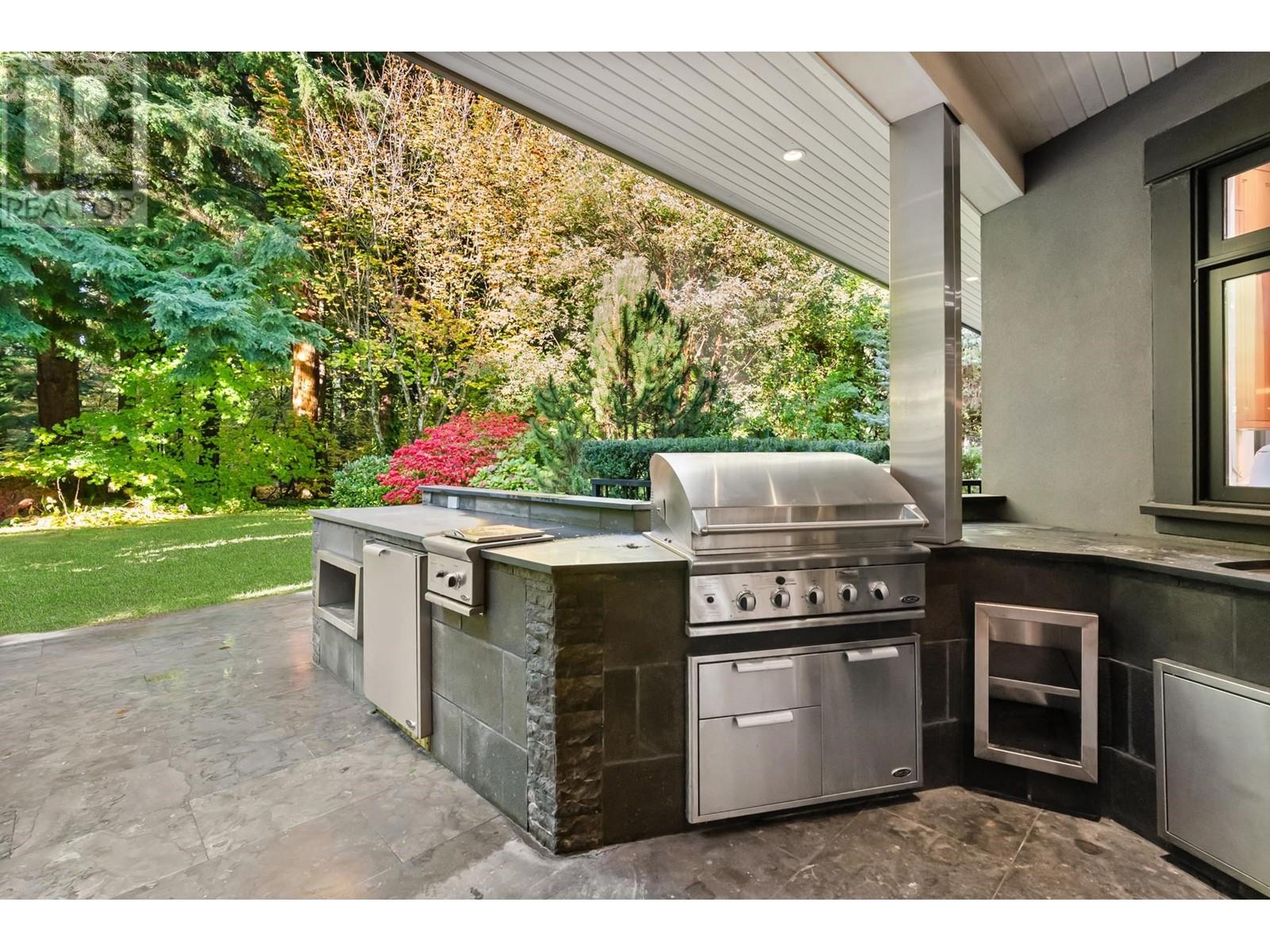2579 Hyannis Point, North Vancouver, British Columbia  V7H 1R9 - Photo 37 - R2939032