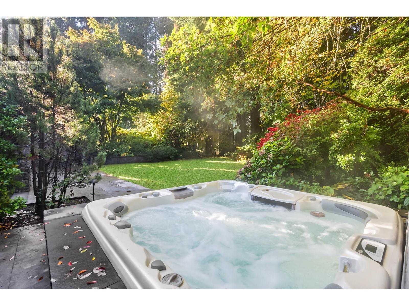 2579 Hyannis Point, North Vancouver, British Columbia  V7H 1R9 - Photo 38 - R2939032