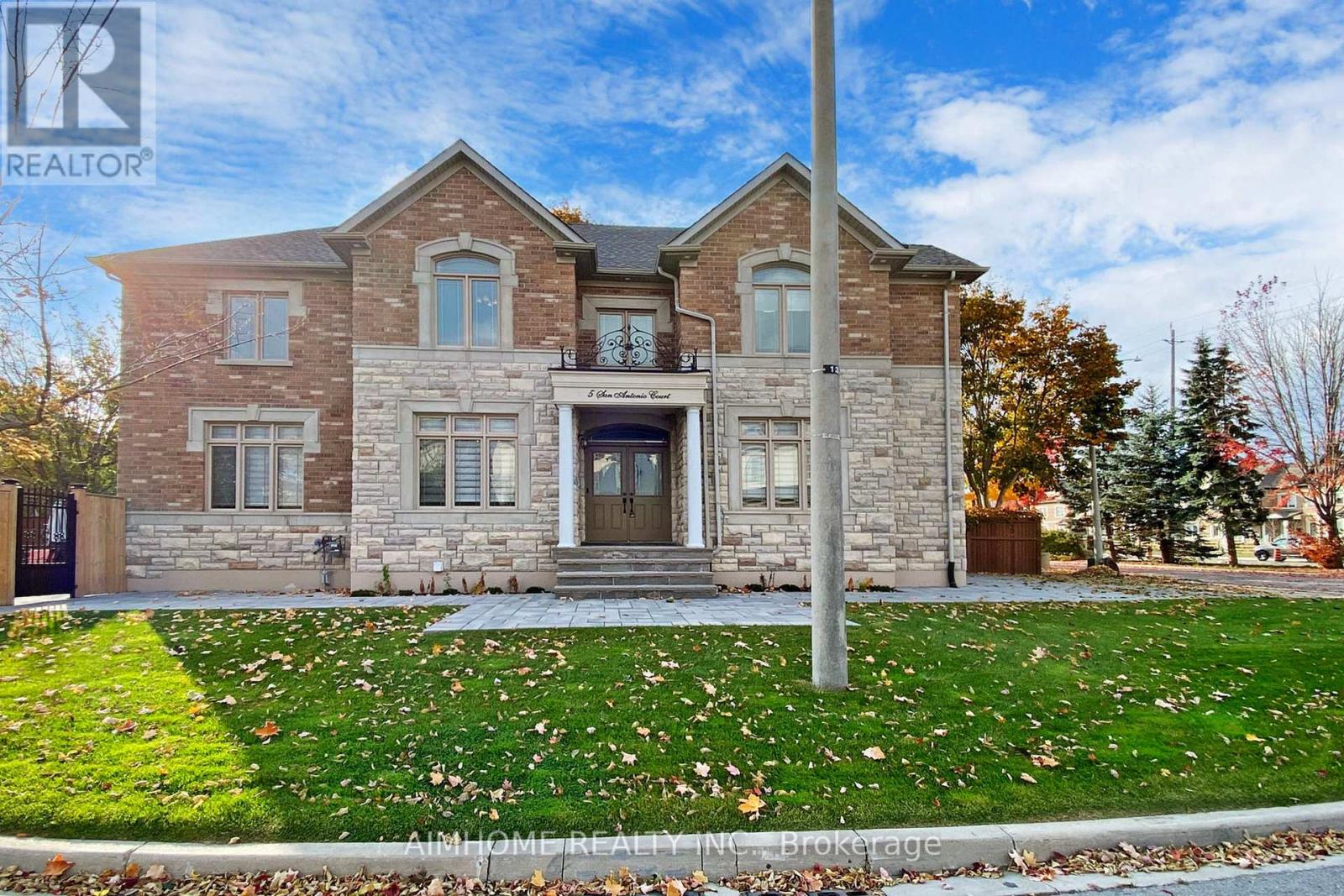 5 SAN ANTONIO COURT, Richmond Hill, Ontario