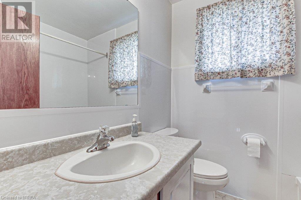 31-33 Ivanhoe Road, Brantford, Ontario  N3R 6V1 - Photo 15 - 40666118