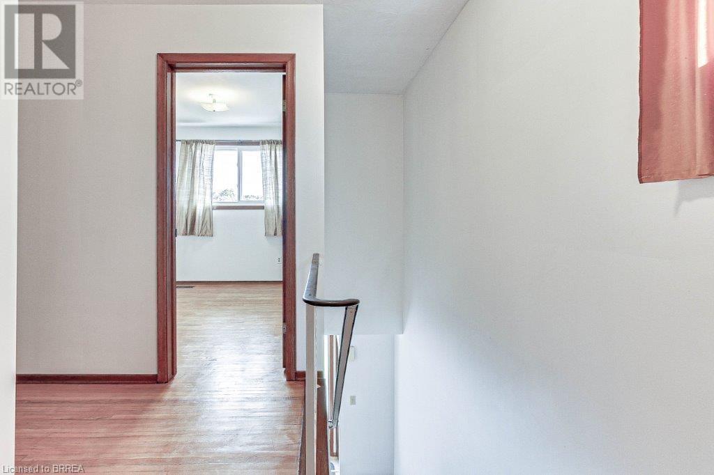 31-33 Ivanhoe Road, Brantford, Ontario  N3R 6V1 - Photo 17 - 40666118