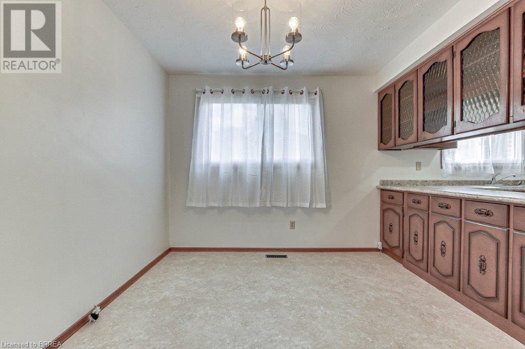 31-33 Ivanhoe Road, Brantford, Ontario  N3R 6V1 - Photo 28 - 40666118