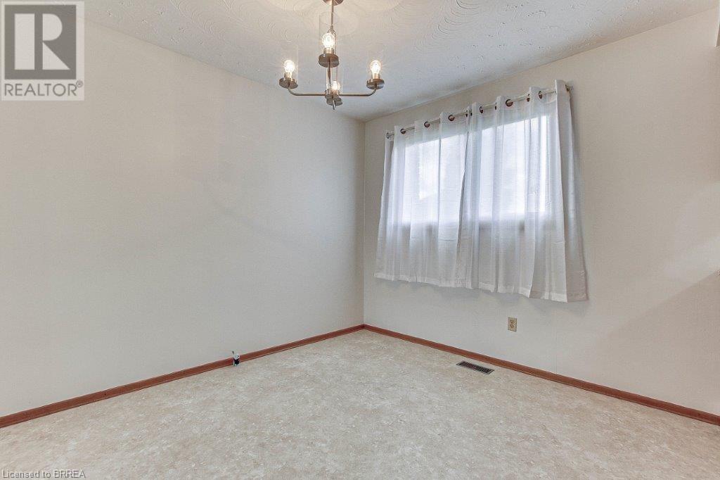 31-33 Ivanhoe Road, Brantford, Ontario  N3R 6V1 - Photo 29 - 40666118