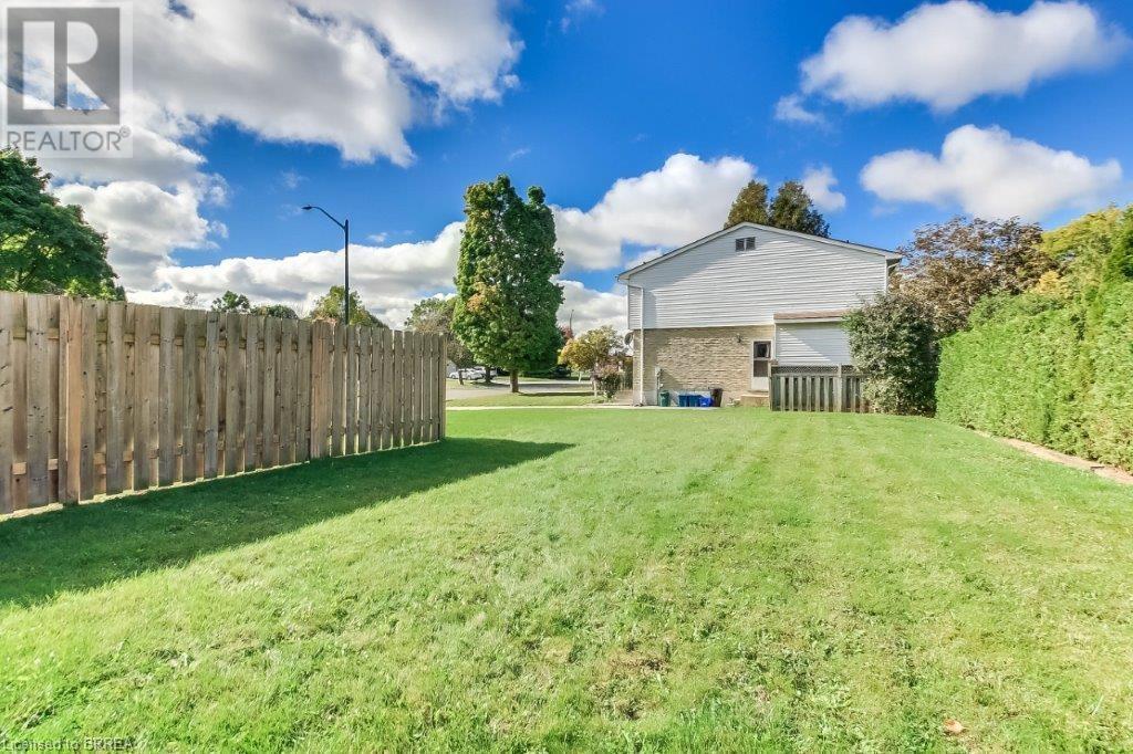 31-33 Ivanhoe Road, Brantford, Ontario  N3R 6V1 - Photo 44 - 40666118