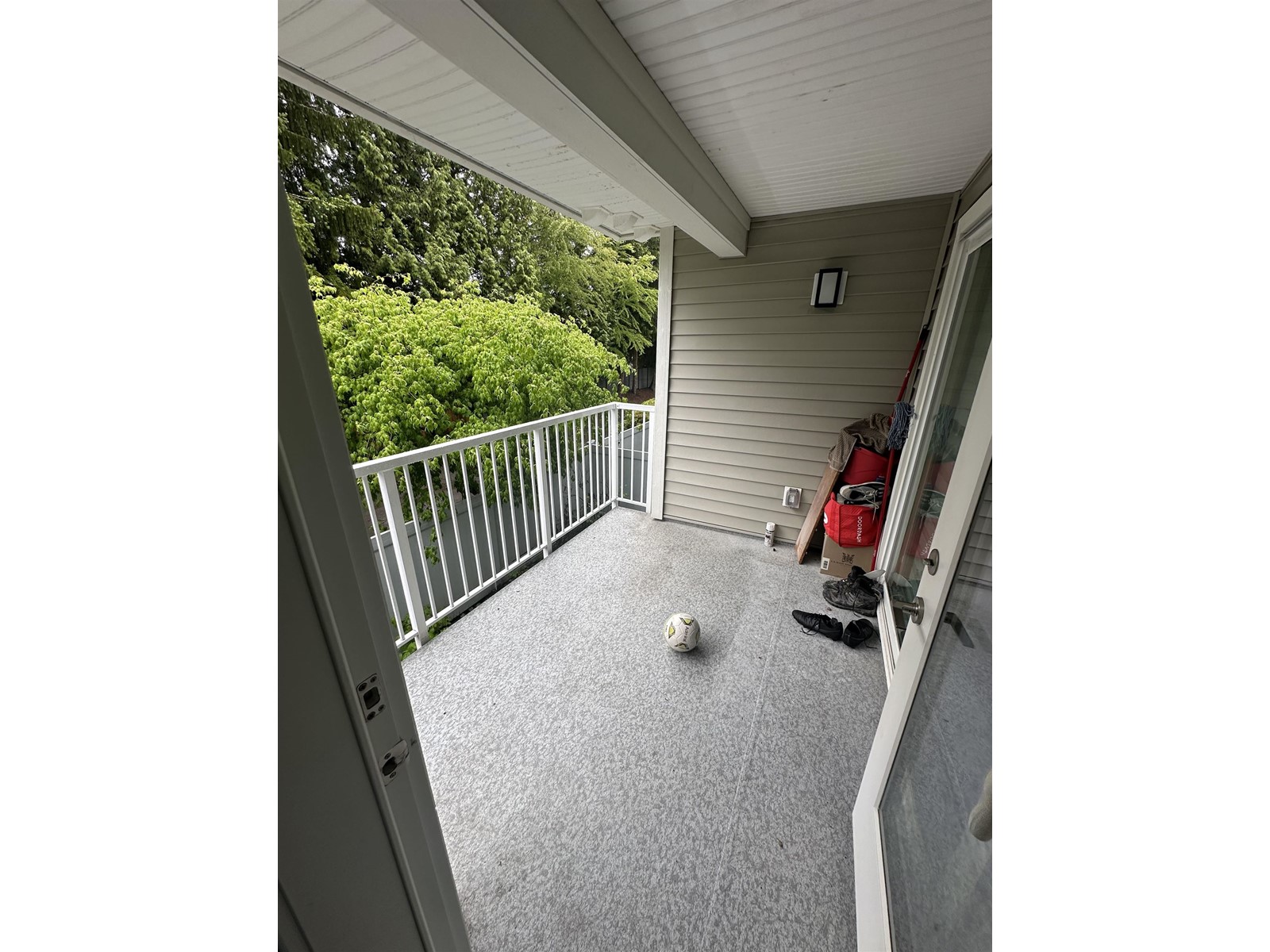 210 9668 148 Street, Surrey, British Columbia  V3R 0W2 - Photo 4 - R2875213