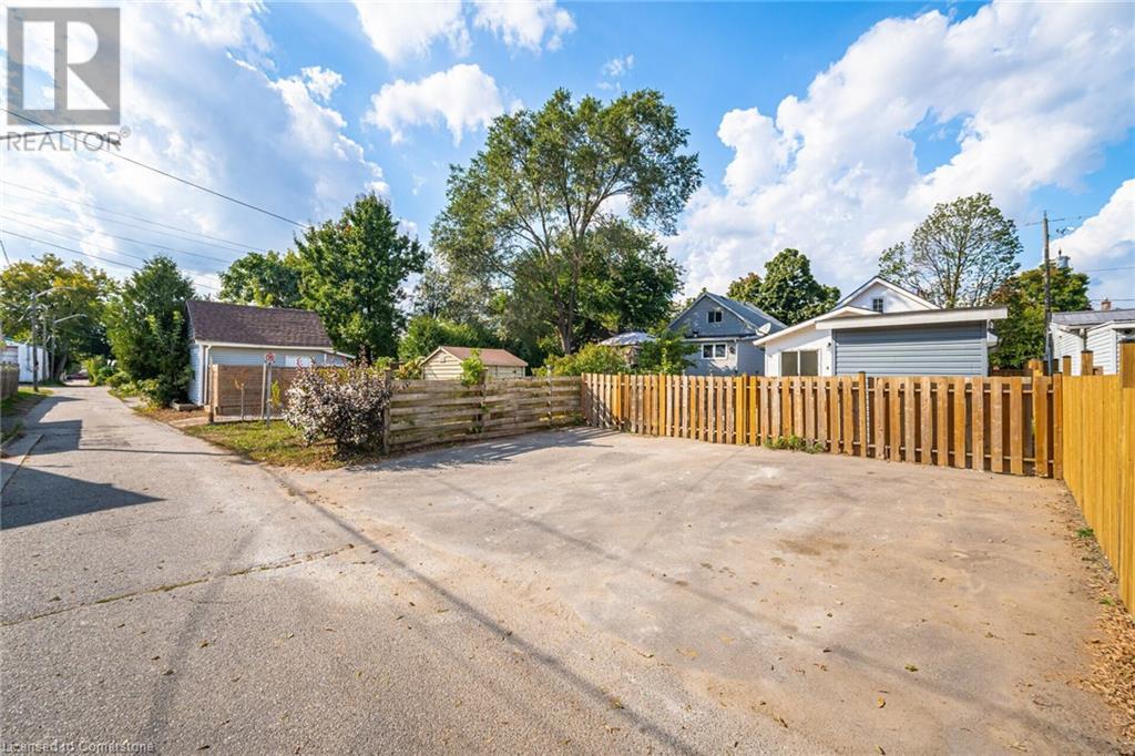 163 Bruce Street, Brantford, Ontario  N3S 4Z3 - Photo 49 - 40669529
