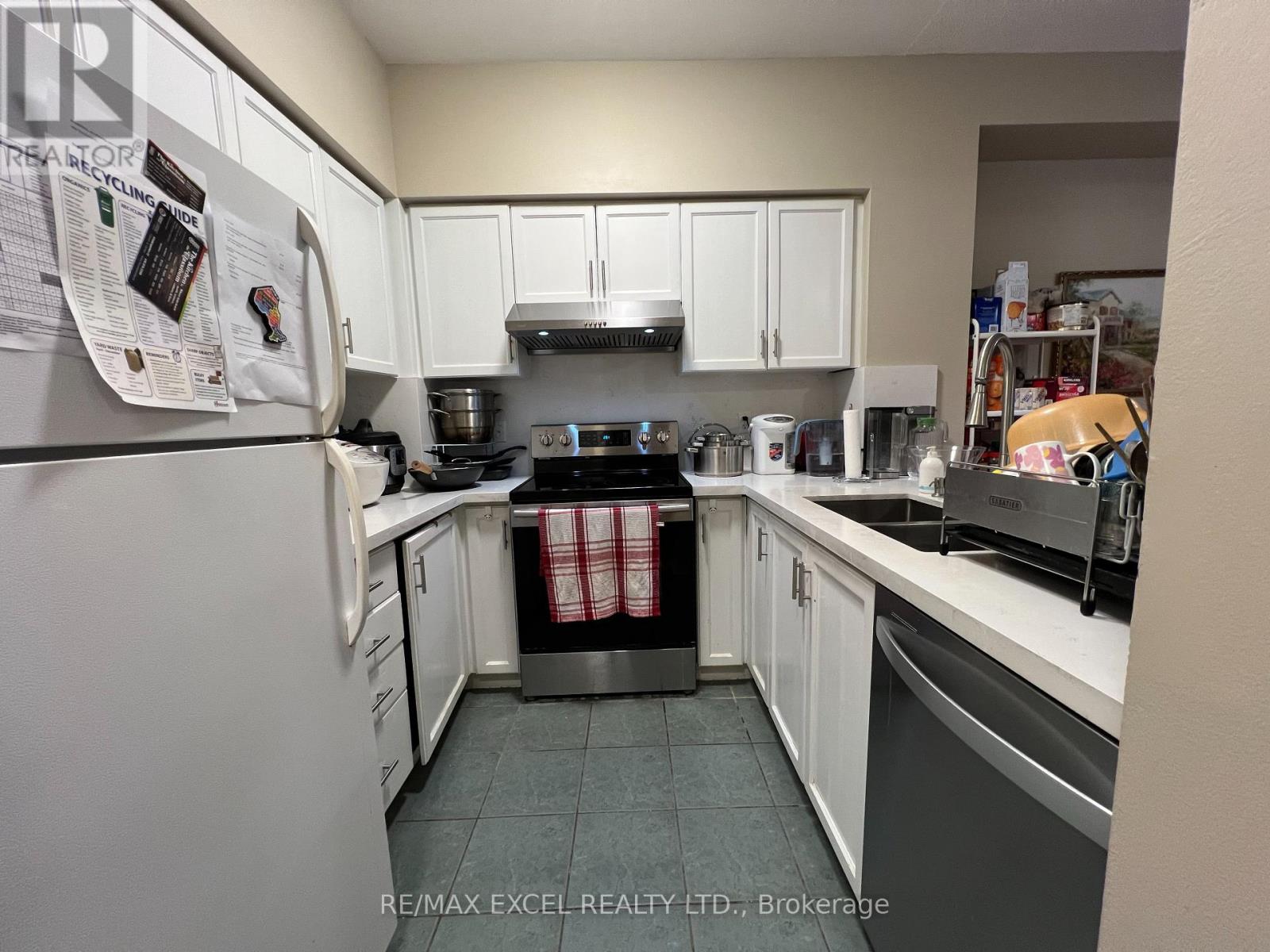 11 - 6 Cox Boulevard, Markham, Ontario  L3R 4G1 - Photo 7 - N9512350