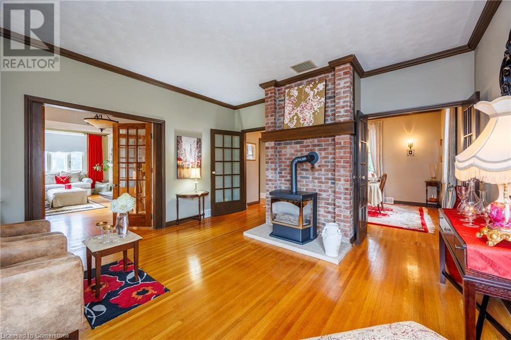 Property at 172 NORFOLK Street image 3