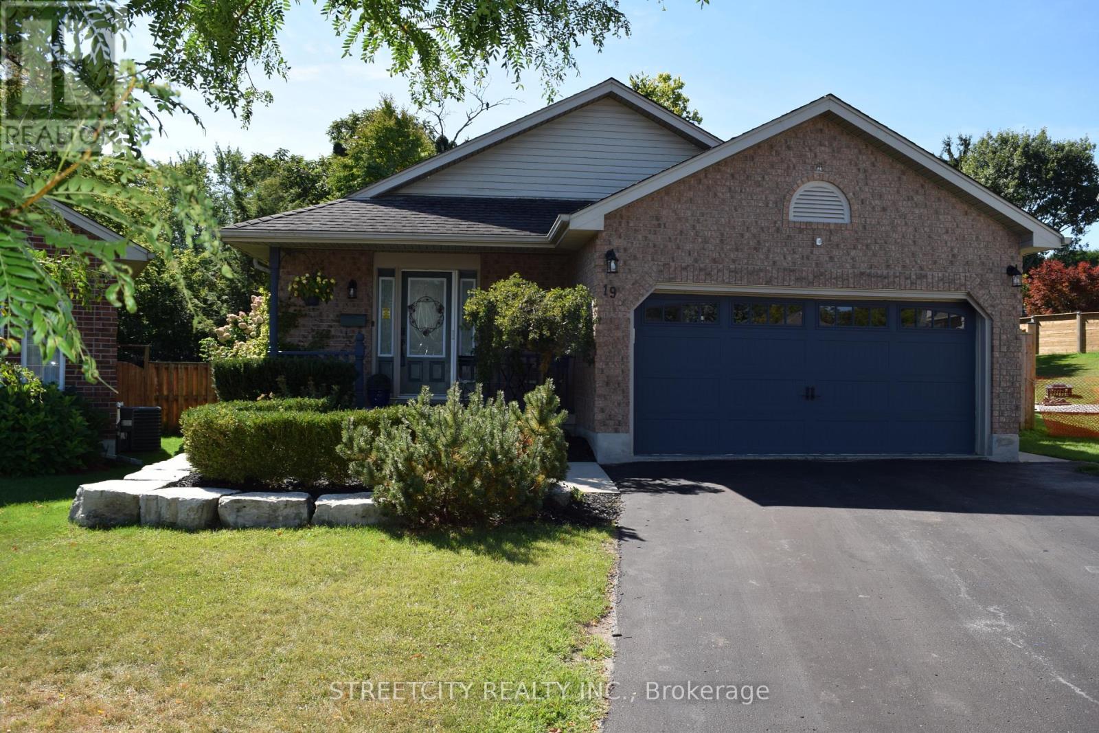 19 BRIMLEY COURT, London, Ontario