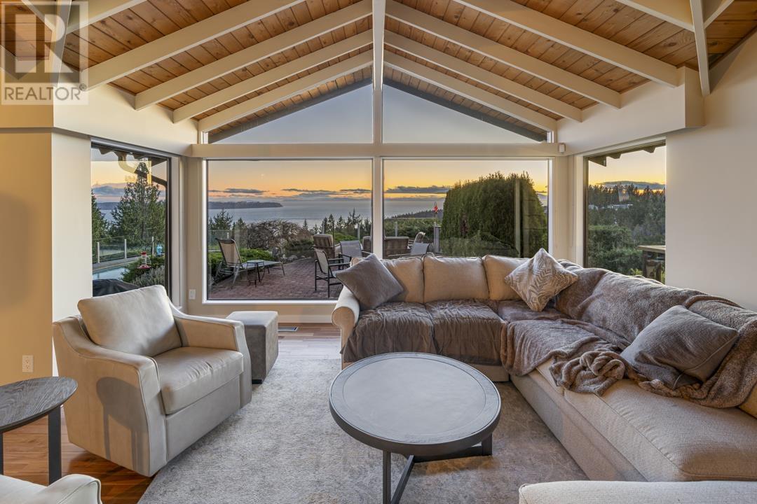 4570 Woodgreen Court, West Vancouver, British Columbia  V7S 2V7 - Photo 7 - R2844698