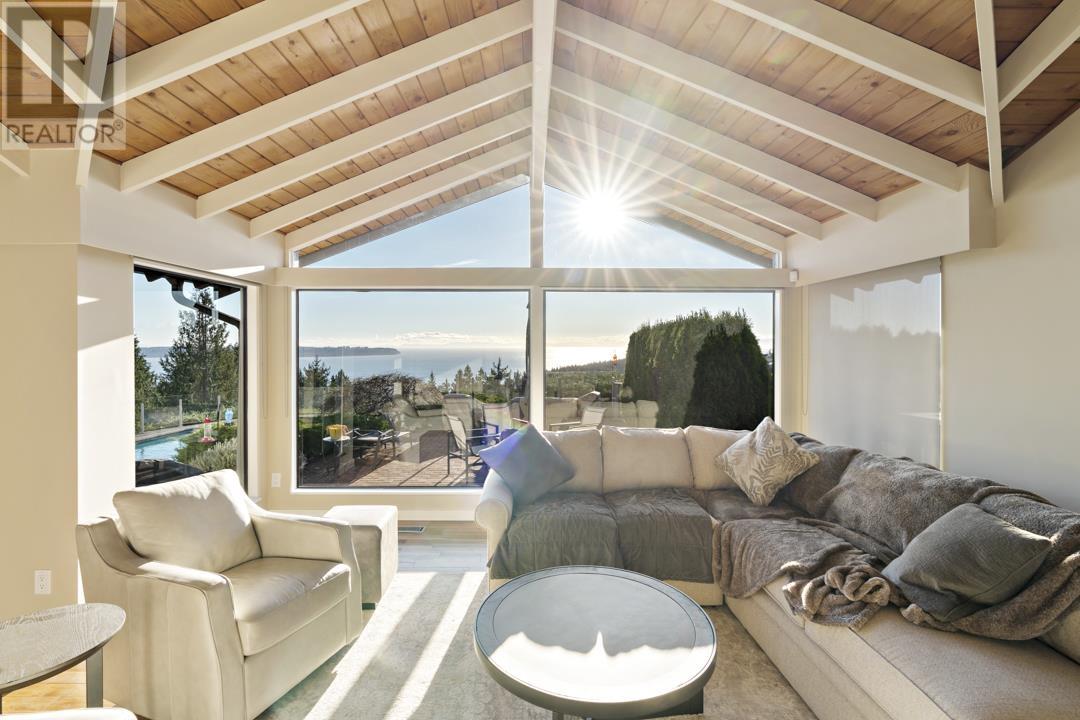 4570 Woodgreen Court, West Vancouver, British Columbia  V7S 2V7 - Photo 8 - R2844698