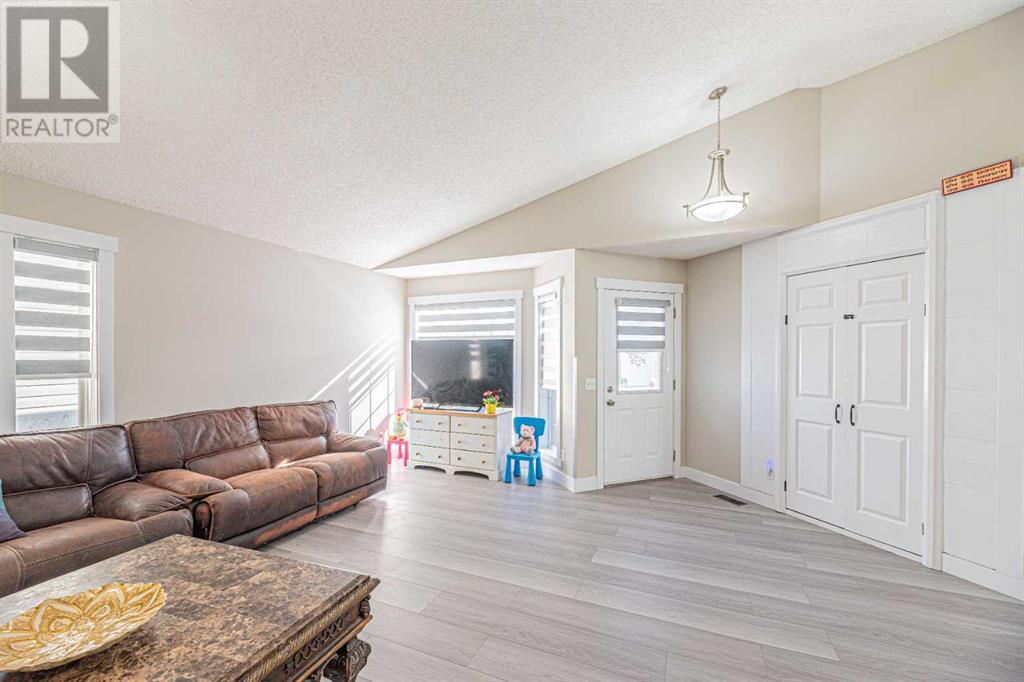 6248 Taralea Park Ne, Calgary, Alberta  T3J 5S8 - Photo 6 - A2171088