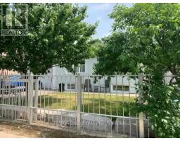 257 Patricia Avenue, Toronto (Newtonbrook West), Ca