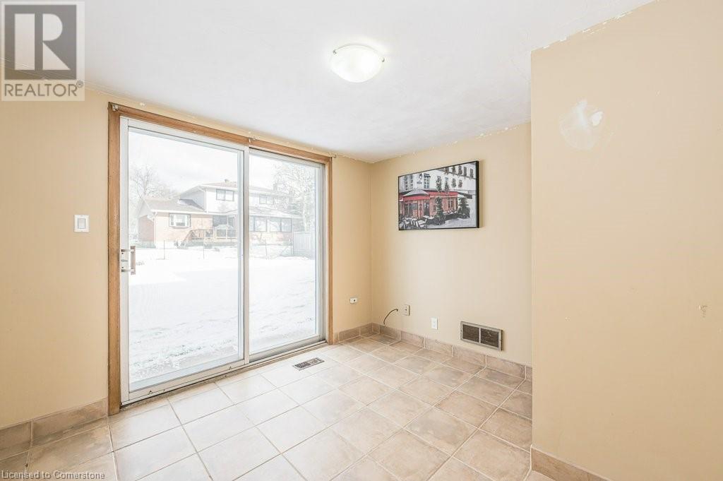 66 Summit Avenue, Kitchener, Ontario  N2M 4W6 - Photo 6 - 40668382