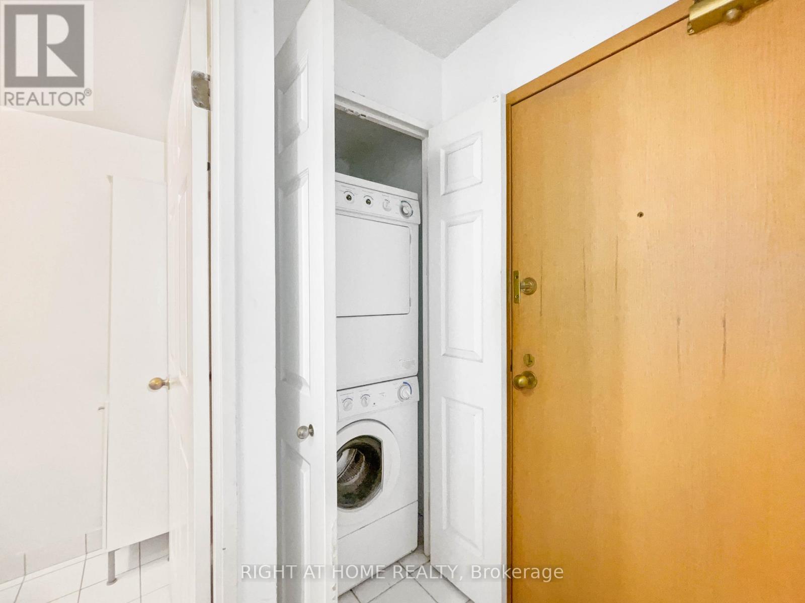 1113 - 24 Wellesley Street W, Toronto, Ontario  M4Y 2X6 - Photo 25 - C9512818