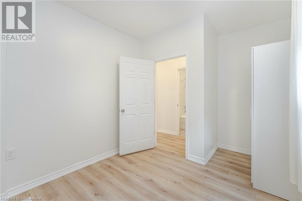 35 Britannia Avenue, Hamilton, Ontario  L8H 1W5 - Photo 6 - 40665574