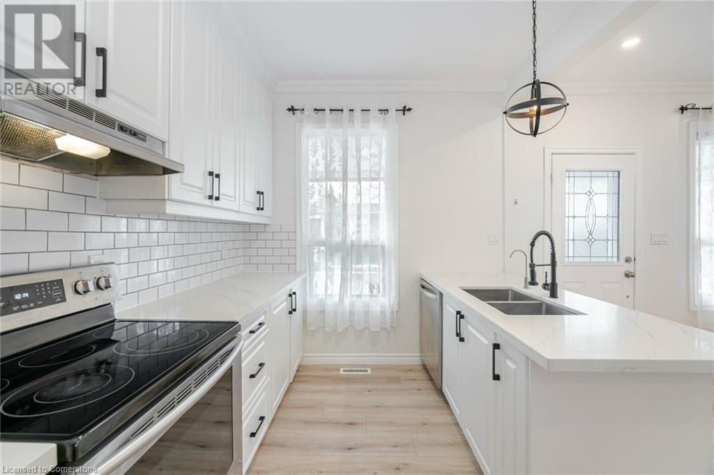 35 Britannia Avenue, Hamilton, Ontario  L8H 1W5 - Photo 17 - 40665574