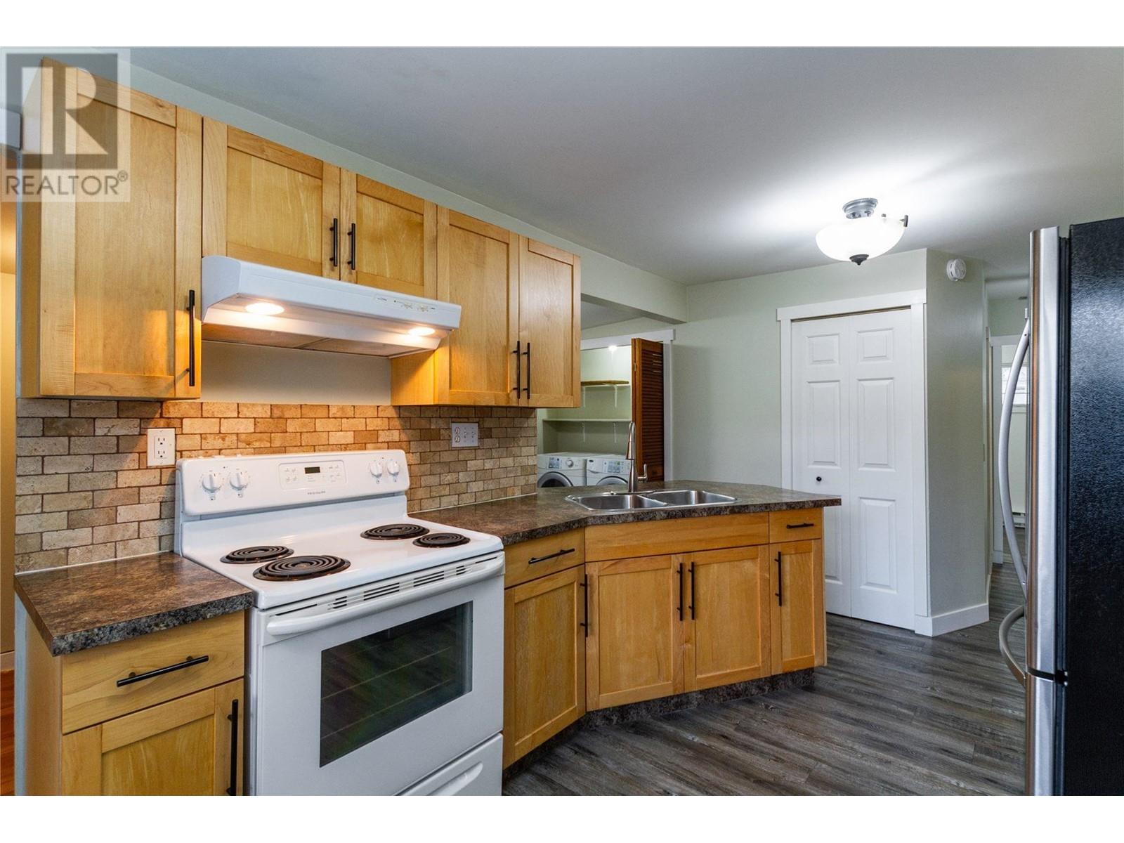 3696 Cedar Drive, Port Coquitlam, British Columbia  V3B 3C9 - Photo 1 - R2921747