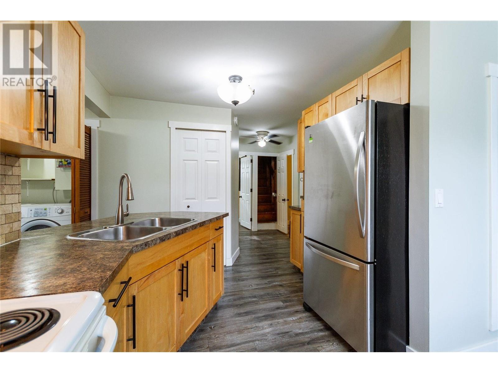 3696 Cedar Drive, Port Coquitlam, British Columbia  V3B 3C9 - Photo 7 - R2921747