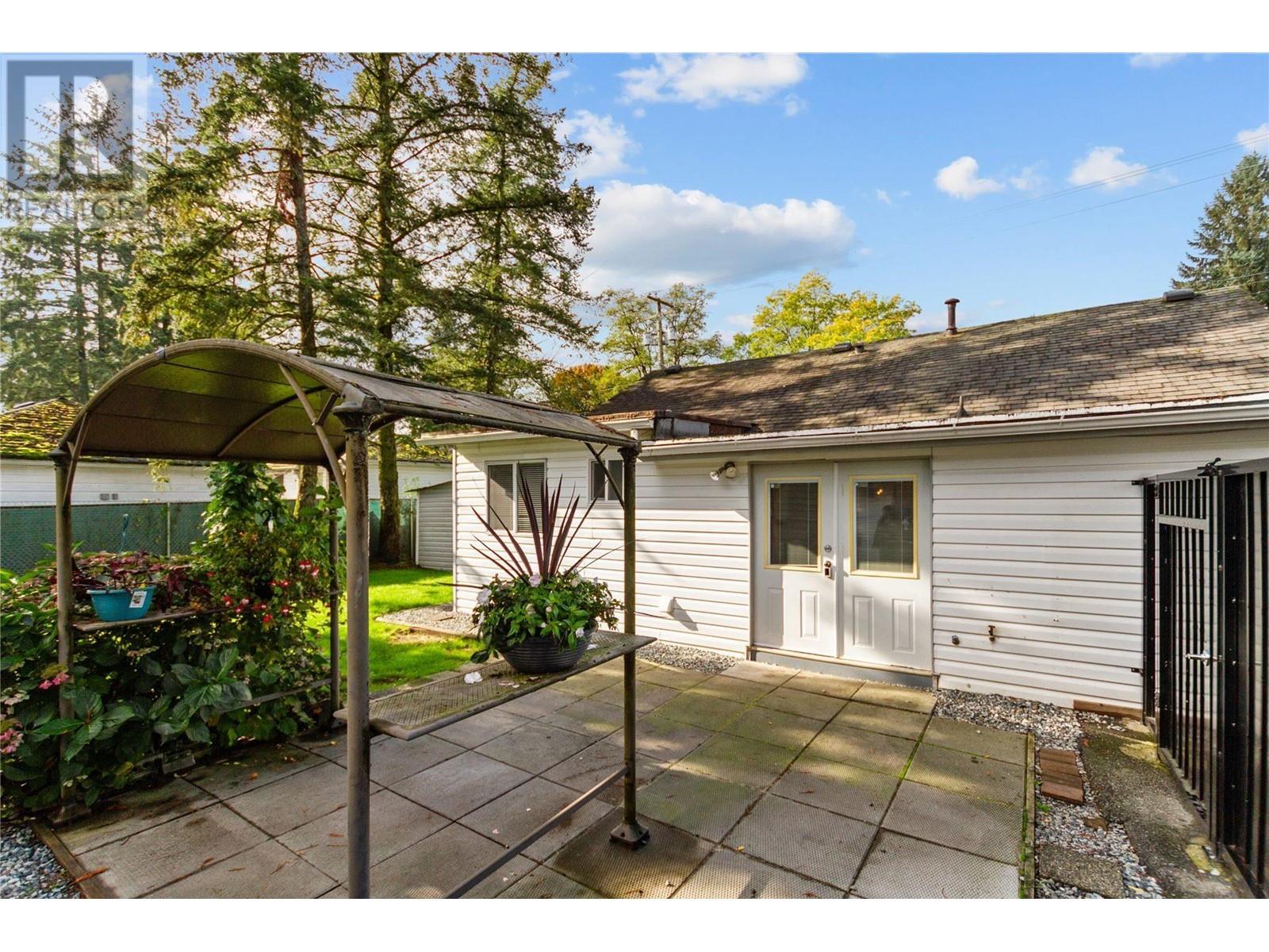 3696 Cedar Drive, Port Coquitlam, British Columbia  V3B 3C9 - Photo 16 - R2921747