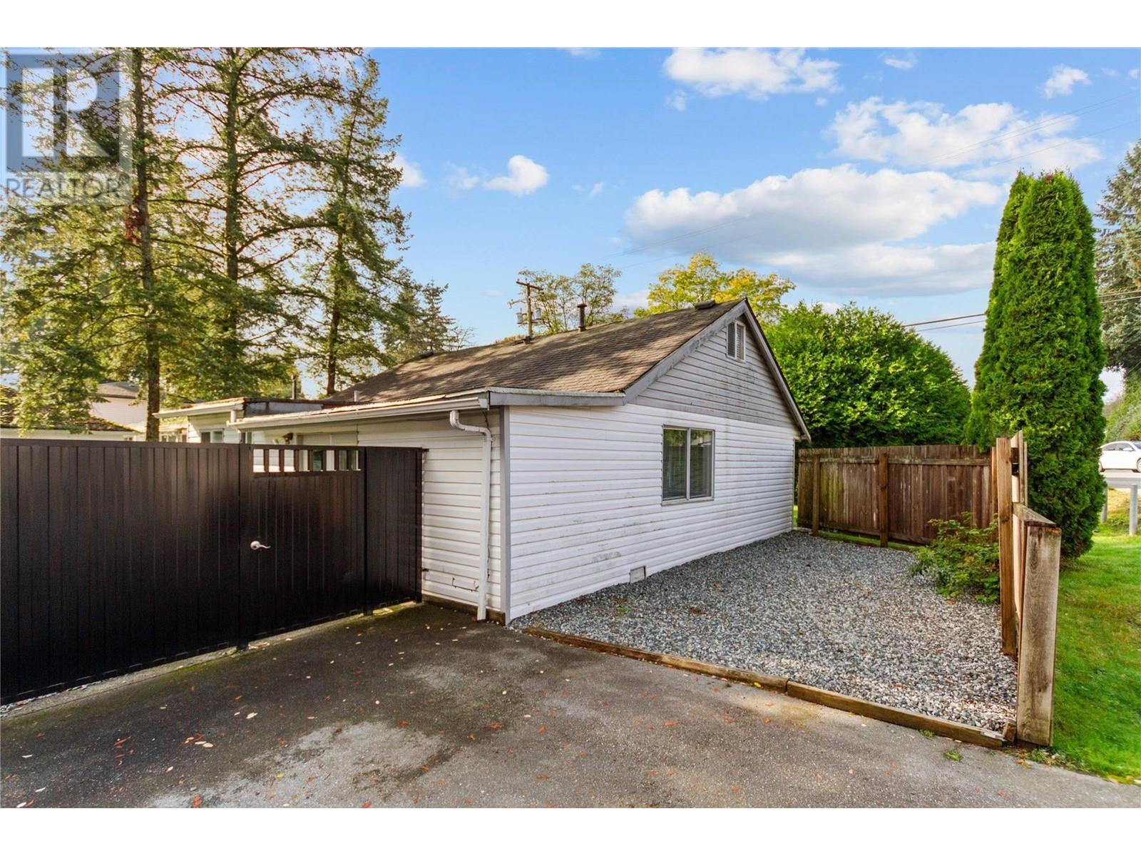 3696 Cedar Drive, Port Coquitlam, British Columbia  V3B 3C9 - Photo 17 - R2921747