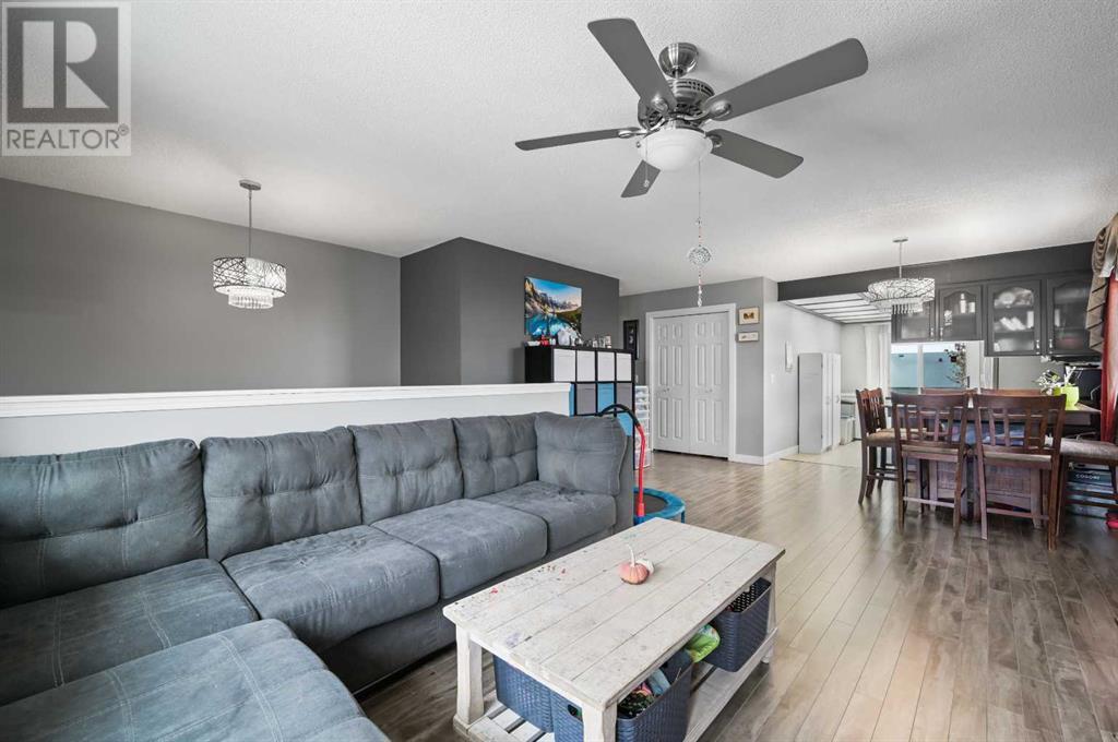 48 Sandpiper Way Nw, Calgary, Alberta  T3K 3C6 - Photo 8 - A2172878