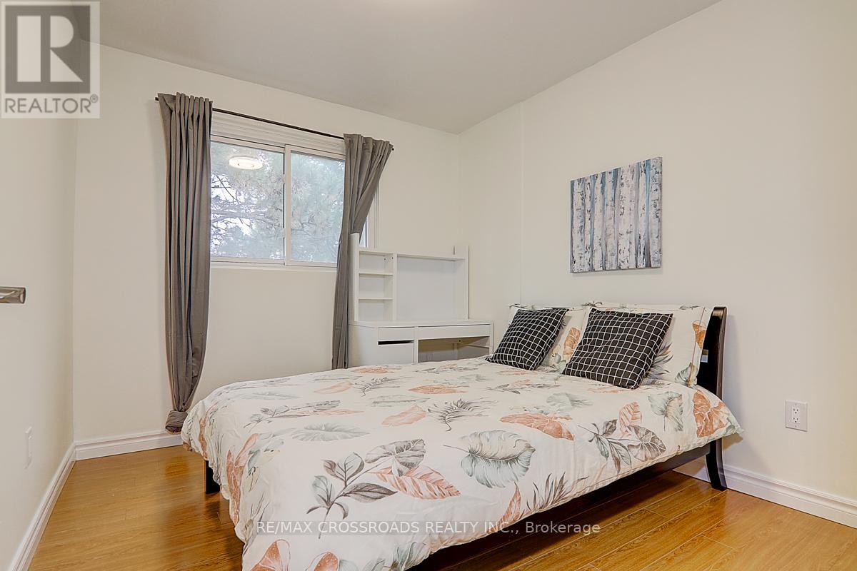 32 - 15 Brimwood Boulevard, Toronto, Ontario  M1V 1E1 - Photo 28 - E9512978