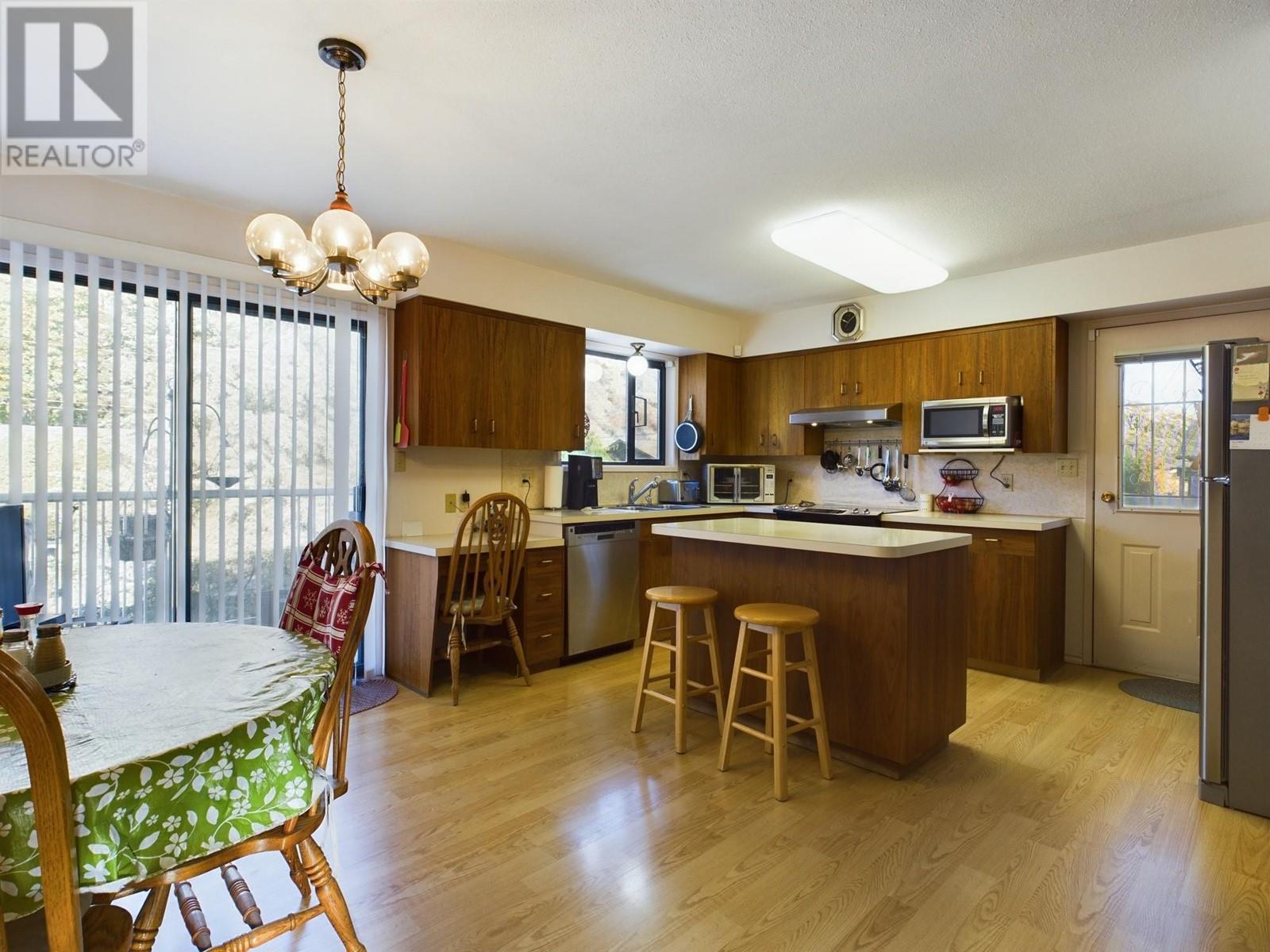 Property at 1013 MORNINGSTAR Road image 4