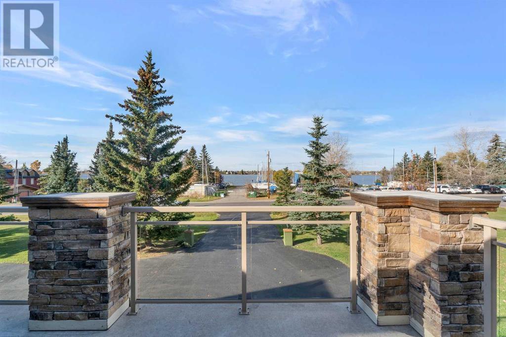 652 East Chestermere Drive, Chestermere, Alberta  T1X 1A5 - Photo 23 - A2175549