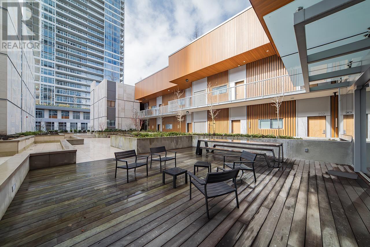 Listing Picture 17 of 27 : 3907 6000 MCKAY AVENUE, Burnaby / 本拿比 - 魯藝地產 Yvonne Lu Group - MLS Medallion Club Member