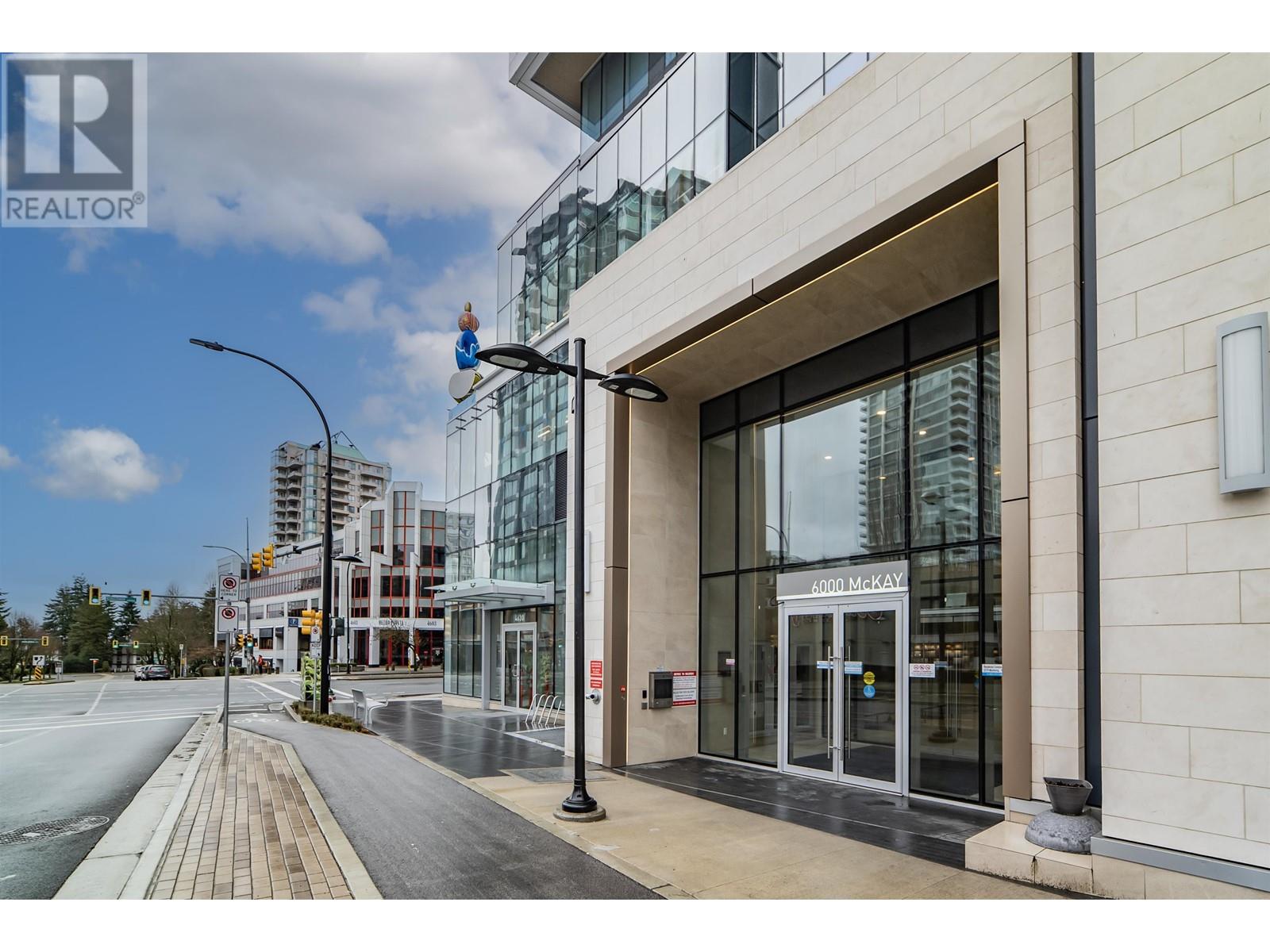 Listing Picture 3 of 27 : 3907 6000 MCKAY AVENUE, Burnaby / 本拿比 - 魯藝地產 Yvonne Lu Group - MLS Medallion Club Member