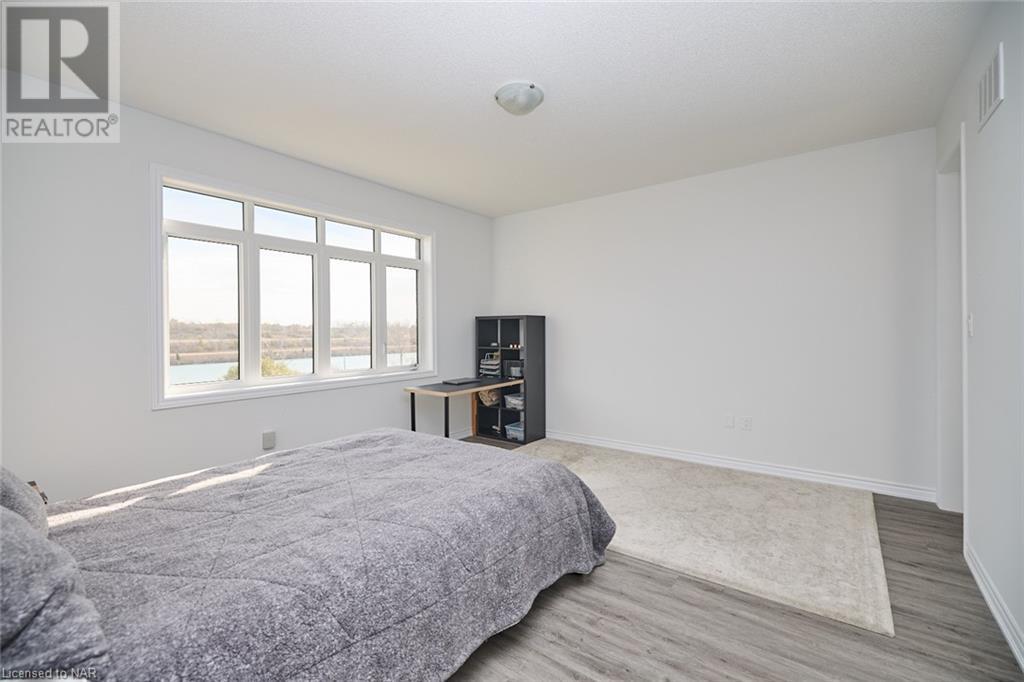 42 Shoreview Drive Drive, Welland, Ontario  L3B 0H2 - Photo 17 - 40667744