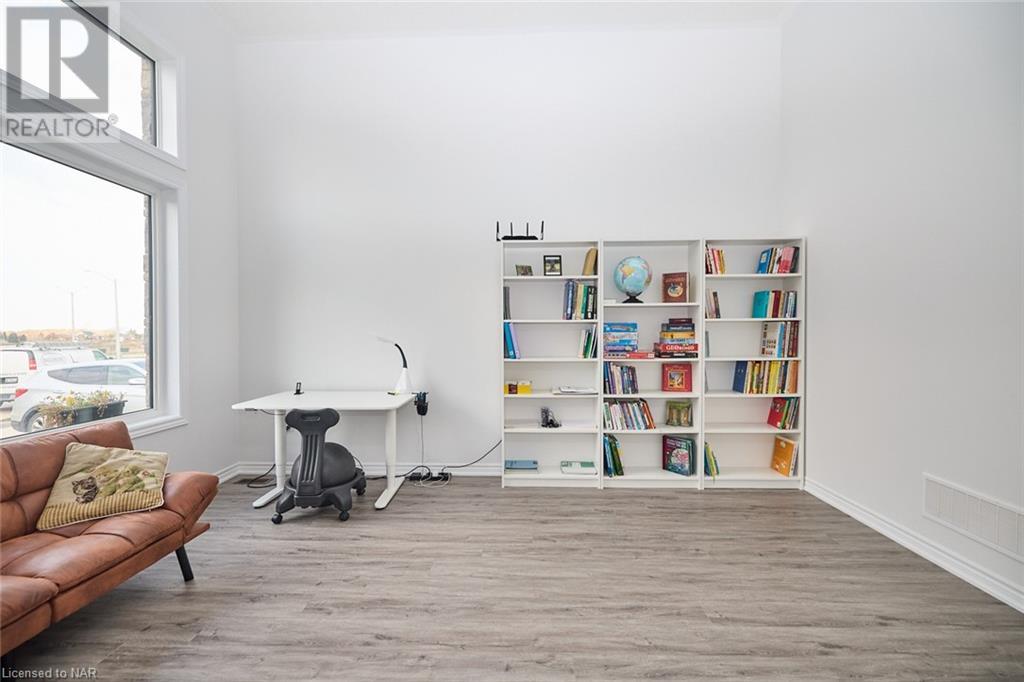 42 Shoreview Drive Drive, Welland, Ontario  L3B 0H2 - Photo 11 - 40667744