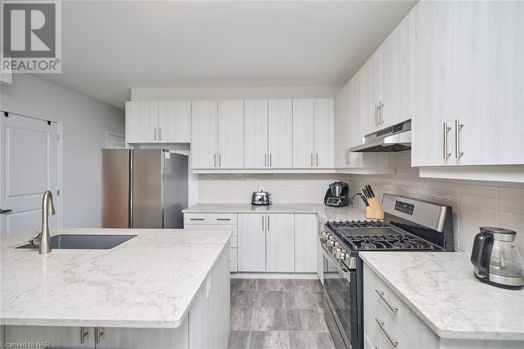 42 Shoreview Drive Drive, Welland, Ontario  L3B 0H2 - Photo 13 - 40667744