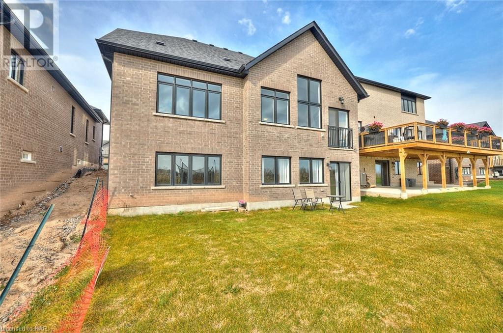 42 Shoreview Drive Drive, Welland, Ontario  L3B 0H2 - Photo 2 - 40667744