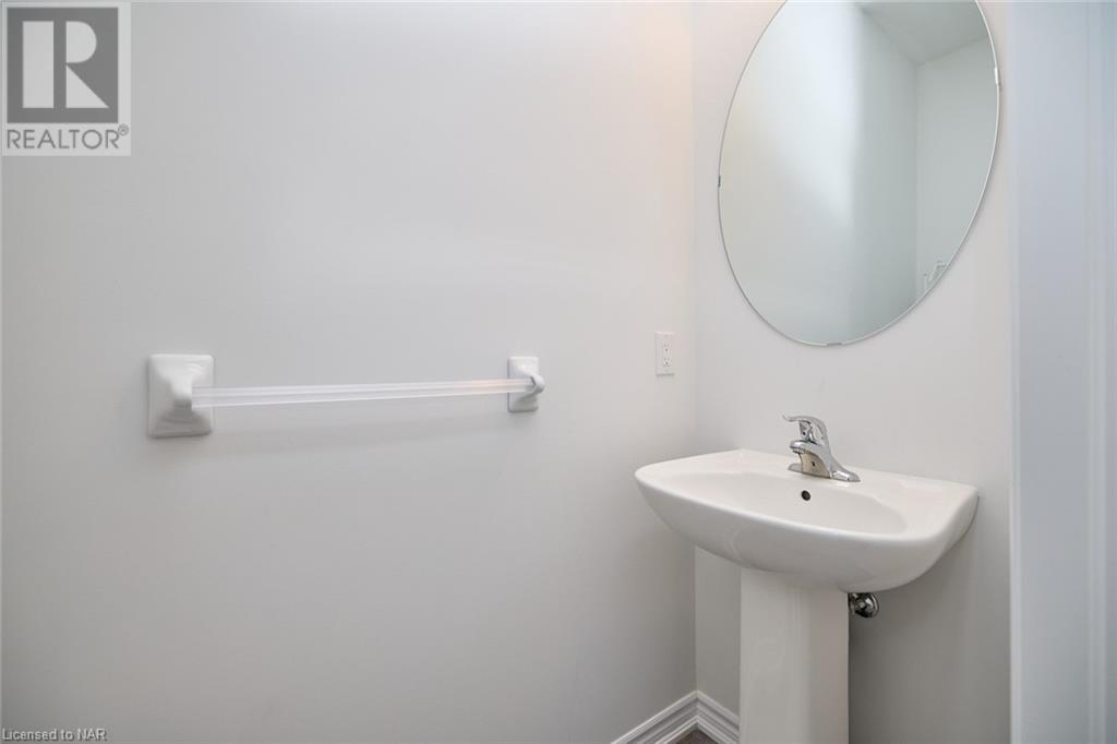 42 Shoreview Drive Drive, Welland, Ontario  L3B 0H2 - Photo 39 - 40667744