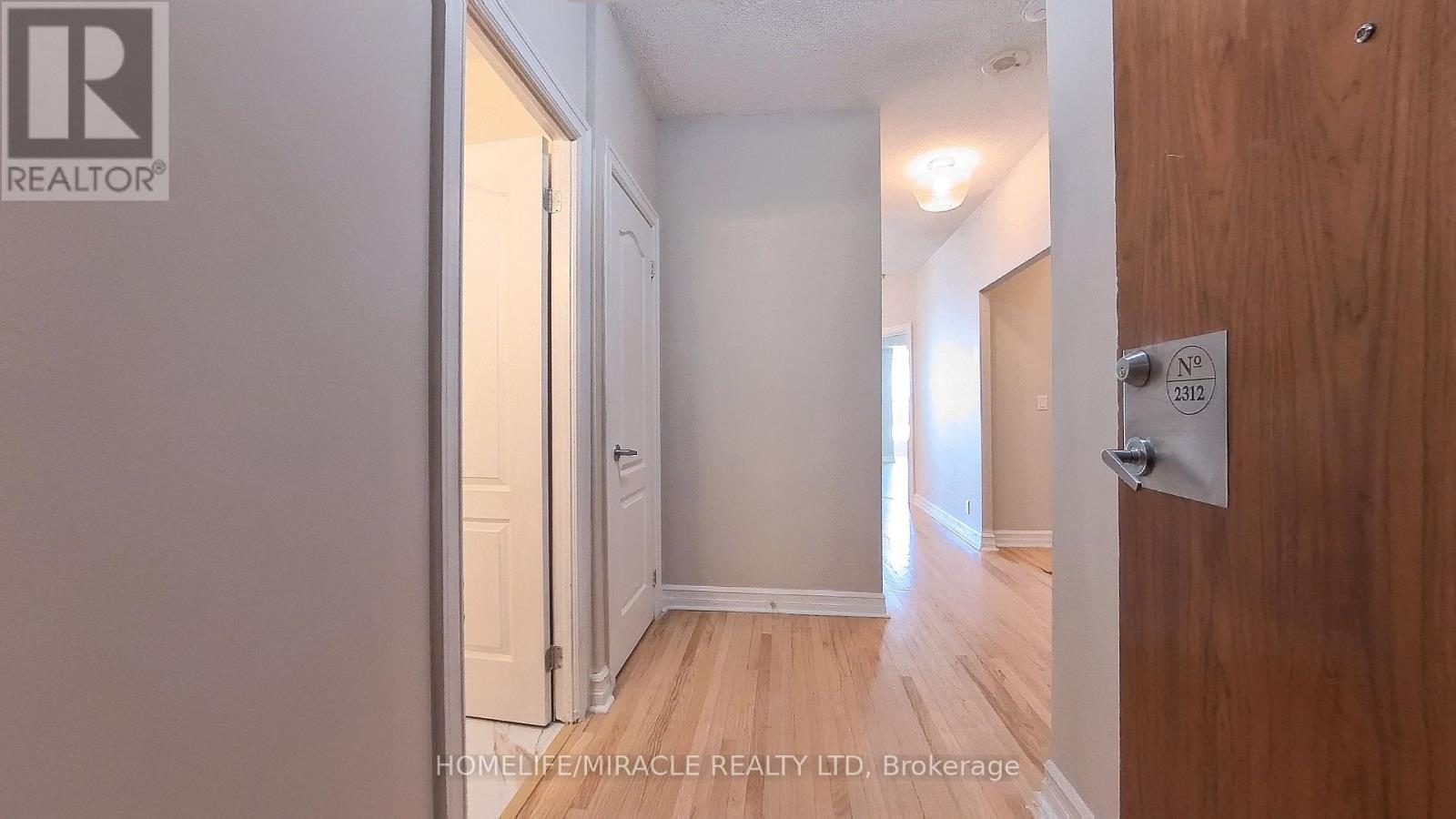 2312 - 1 Elm Drive W, Mississauga, Ontario  L5B 4M1 - Photo 2 - W9513163