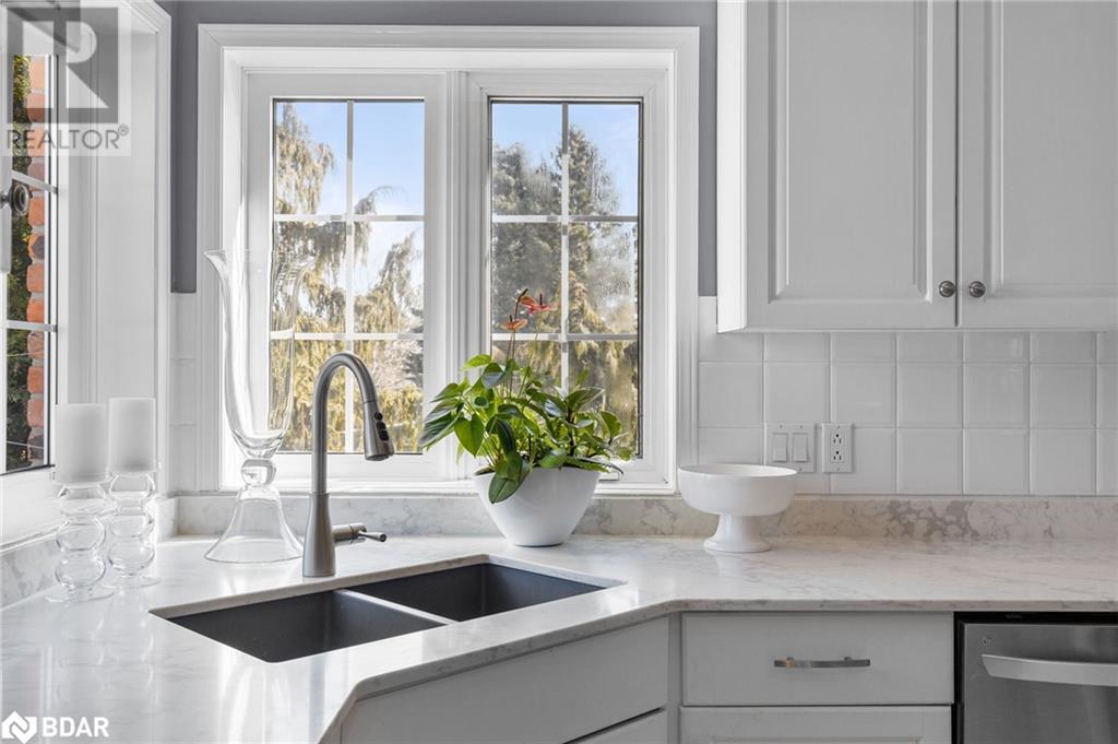 8670 Crayton Court, Gowanstown, Ontario  N0G 1Y0 - Photo 9 - 40669759