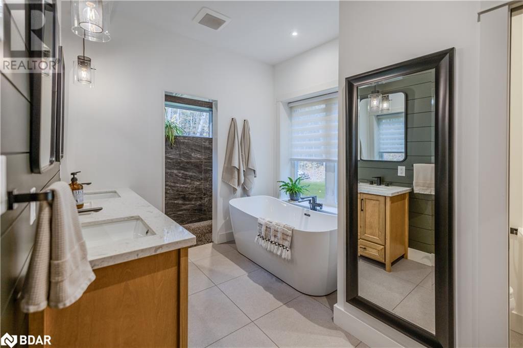 1025 Davis Drive, Gravenhurst, Ontario  P0E 1N0 - Photo 13 - 40668377