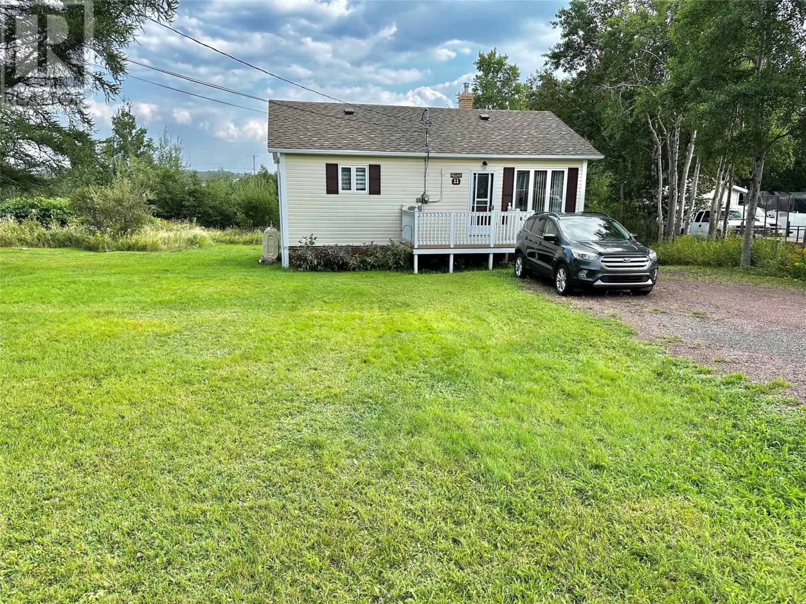 11 Main Street, Grand Falls-Windsor, Newfoundland & Labrador  A2B 1G1 - Photo 2 - 1276582