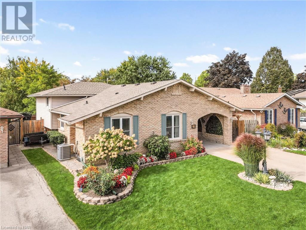 14 Cascade Court, St. Catharines, Ontario  L2P 1T6 - Photo 1 - 40658181