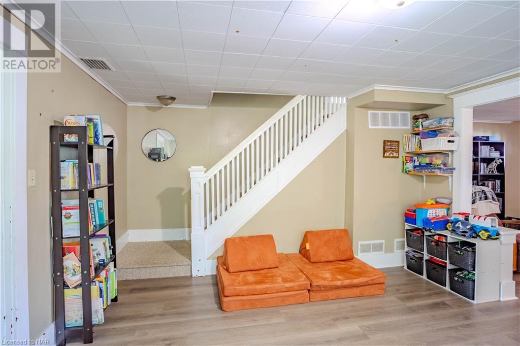 246 Henrietta Street N, Fort Erie, Ontario  L2A 2K7 - Photo 8 - 40641712