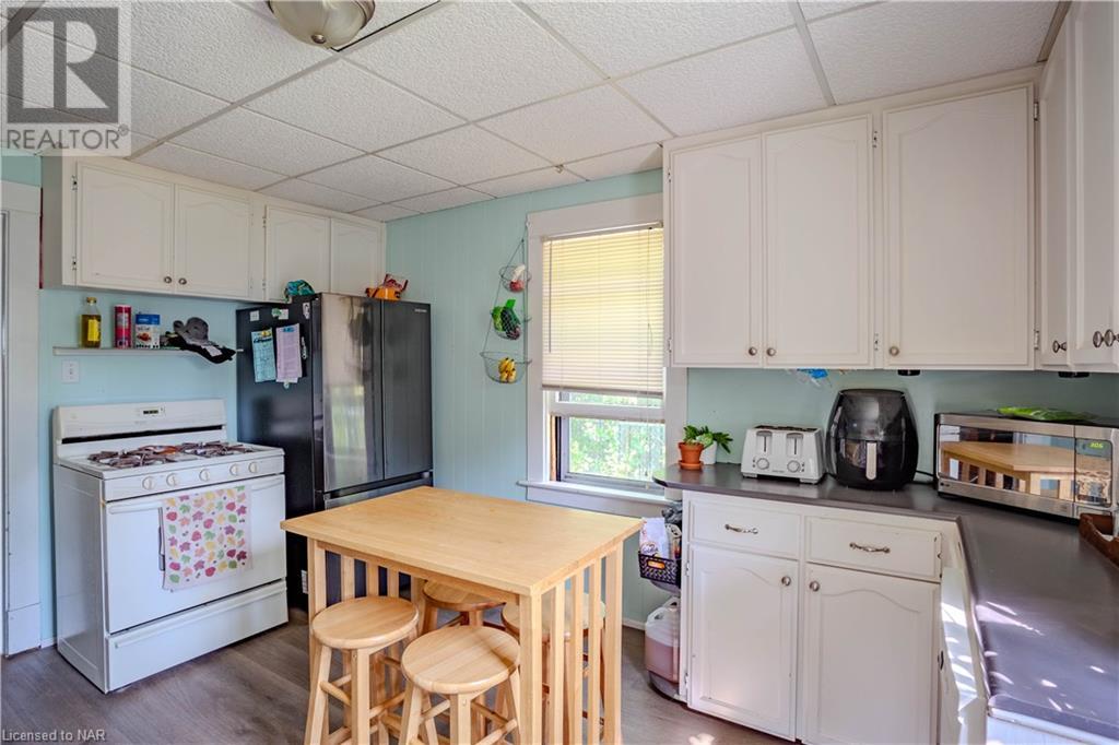 246 Henrietta Street N, Fort Erie, Ontario  L2A 2K7 - Photo 10 - 40641712