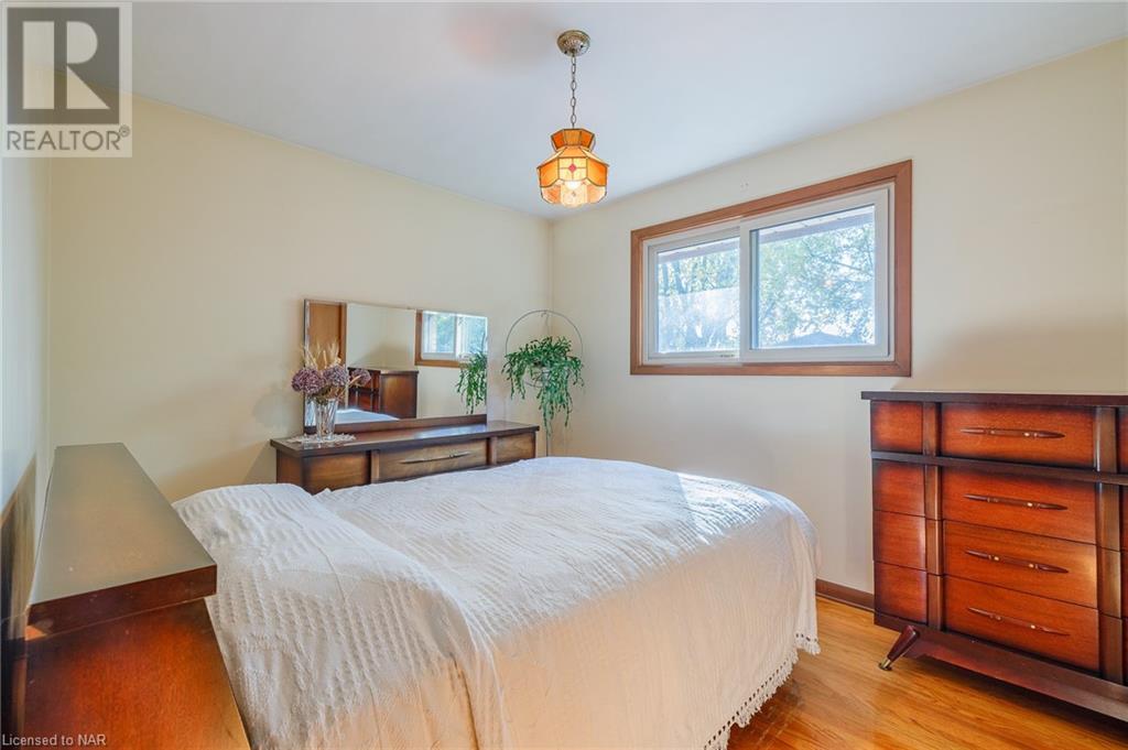 5832 Keith Street, Niagara Falls, Ontario  L2J 1J9 - Photo 15 - 40669698